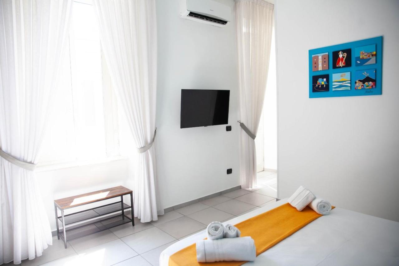 Track 60 - Private Rooms Garibaldi Napoli Exterior foto