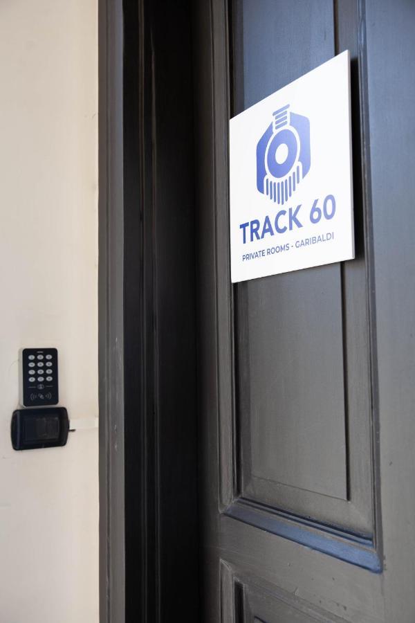 Track 60 - Private Rooms Garibaldi Napoli Exterior foto